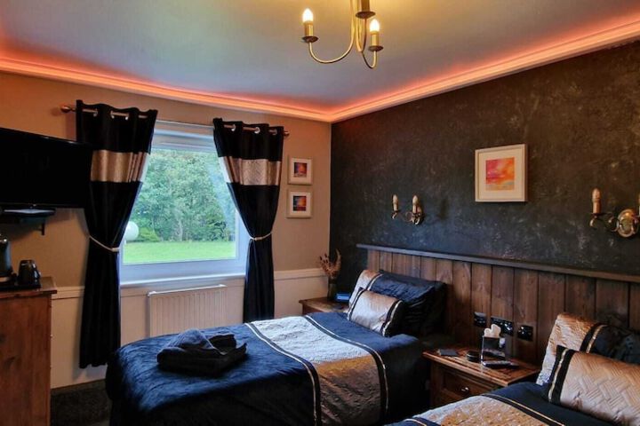 Room 20 of 77