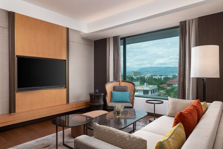 Room 26 of 75