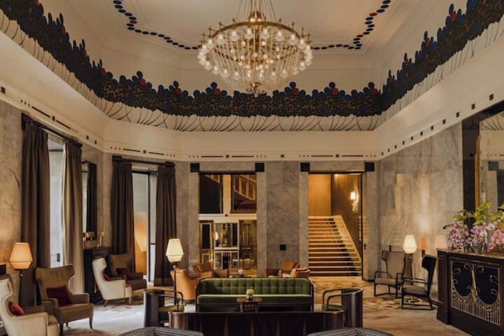 Guest Lobby