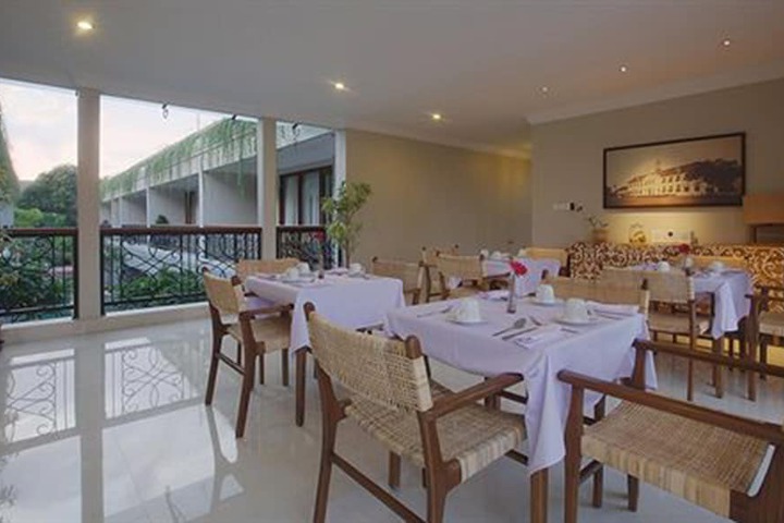 Dining Photos
