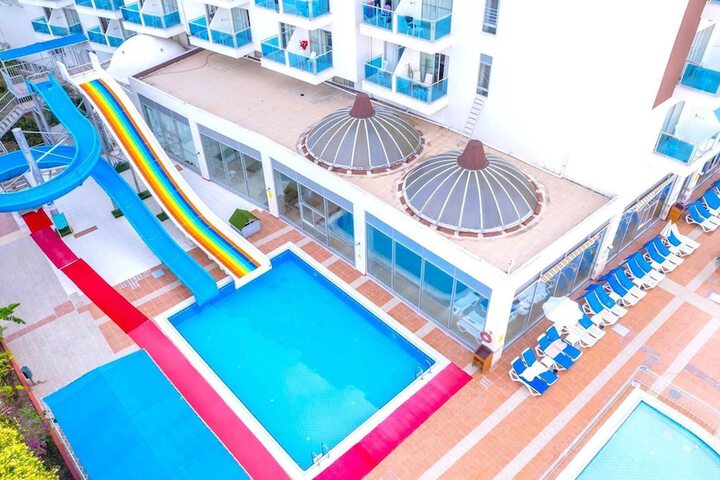 Pool 57 of 172