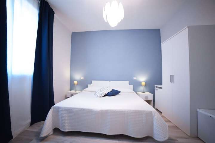 Room 9 of 55