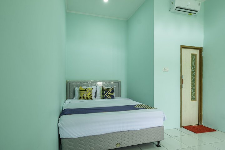Room 15 of 25