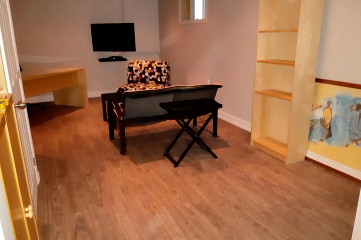 Room 2 of 14