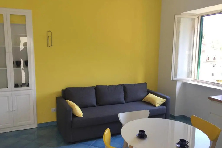 Room 2 of 11