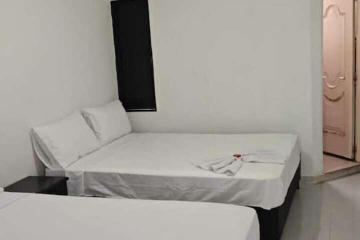 Room 6 of 32