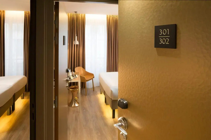 Room 3 of 22