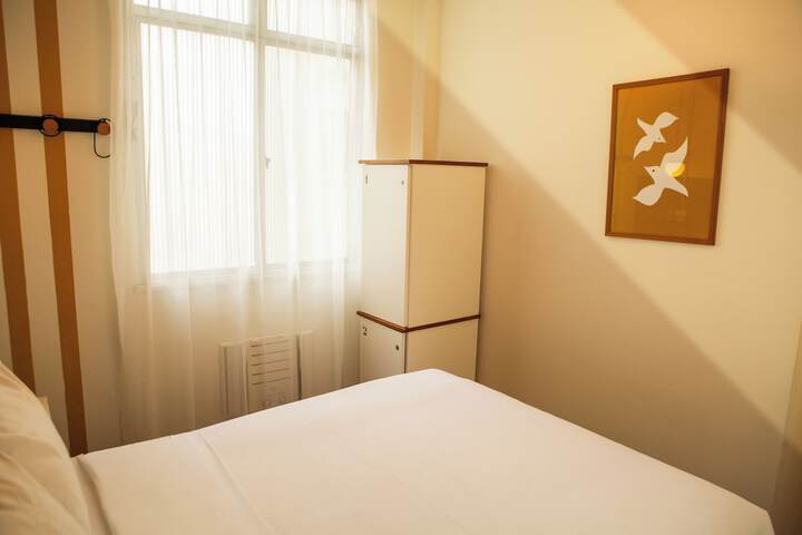 Room 22 of 52