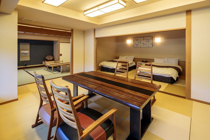 Room 14 of 81