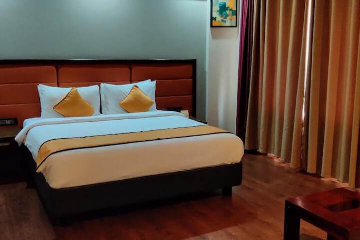 Room 21 of 75