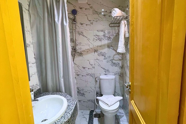 Room 34 of 39