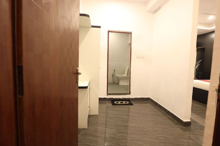 Room 29 of 32
