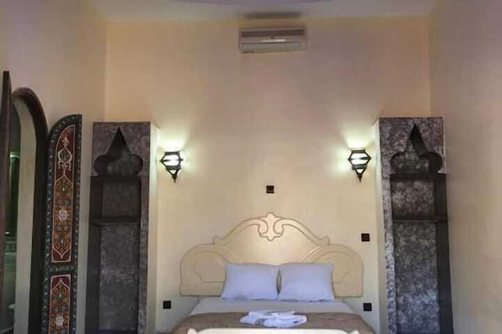 Room 42 of 96