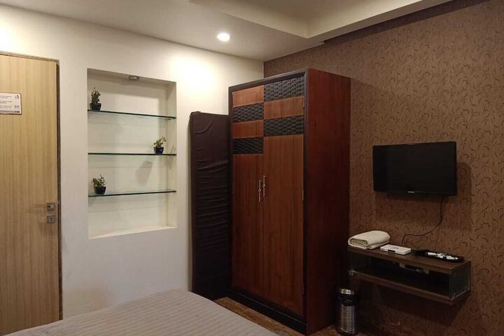 Room 19 of 70