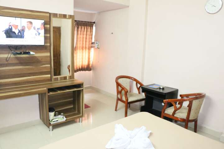 Room 8 of 35