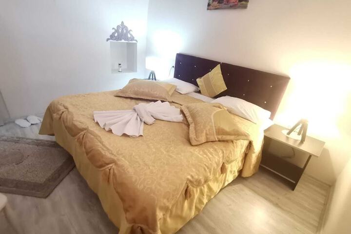 Room 69 of 185