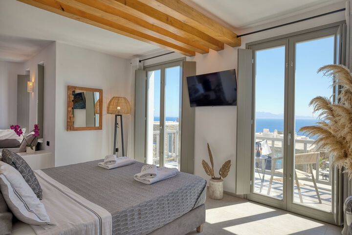 Room 35 of 53