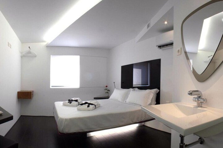 Room 11 of 56