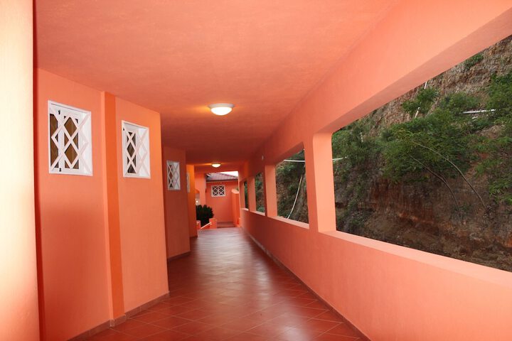 Hotel 33 of 36