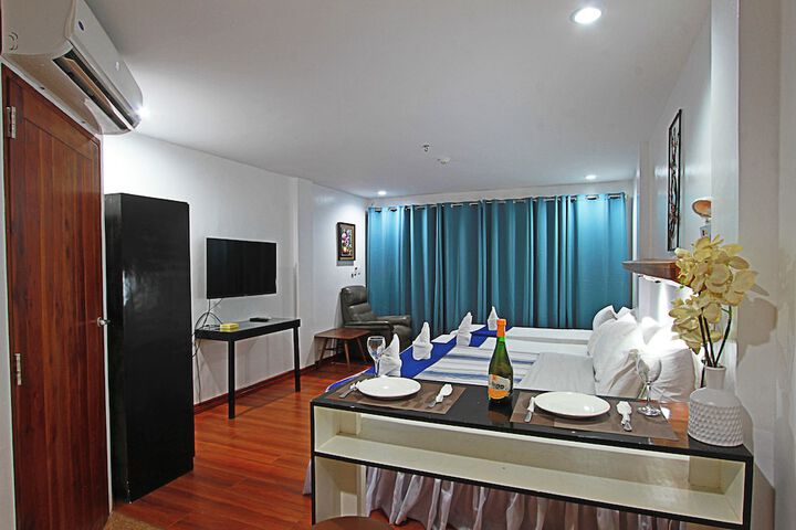 Room 21 of 43