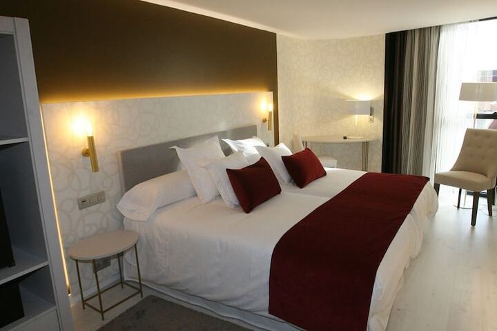 Room 7 of 35