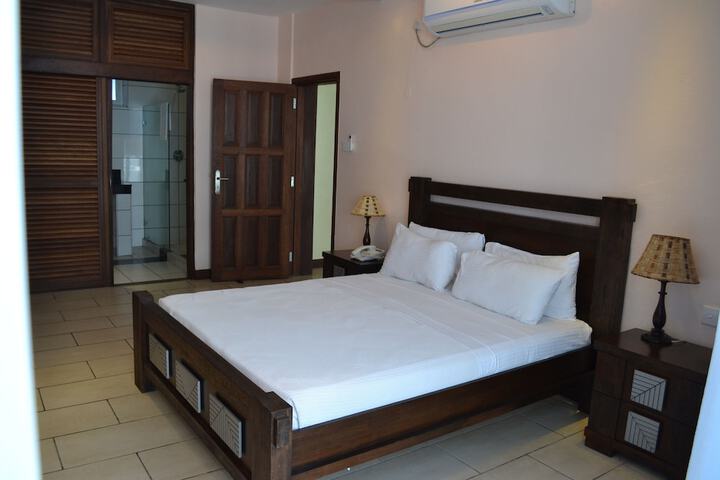 Room 18 of 67