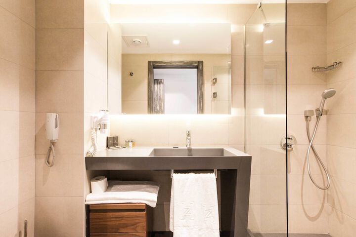 Clean Restrooms