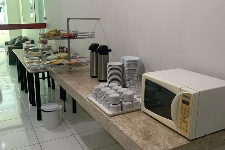 Breakfast/Coffee Service 23 of 31