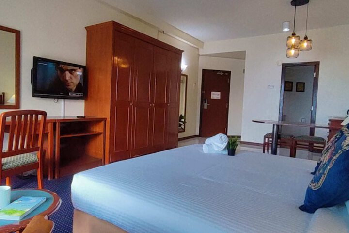 Room 160 of 650