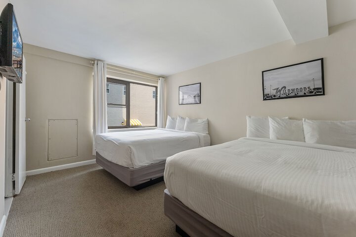 Room 6 of 39