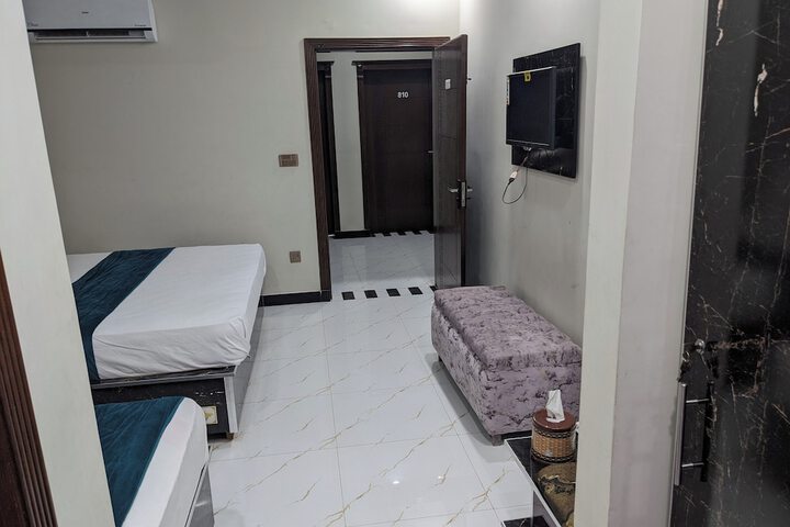 Room 21 of 36
