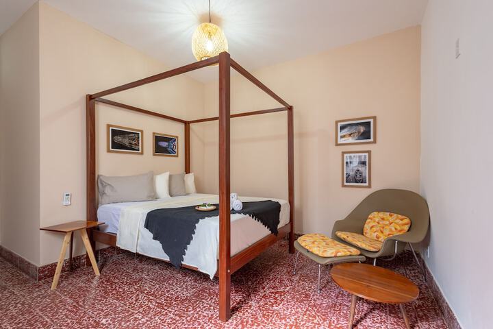 Room 10 of 92