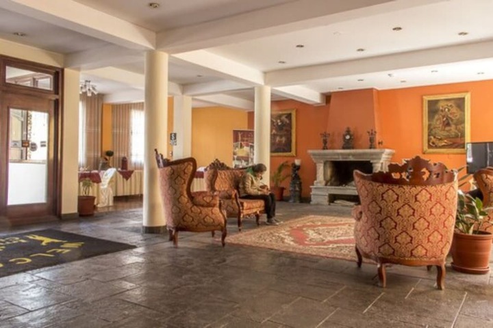 Hotel Lobby