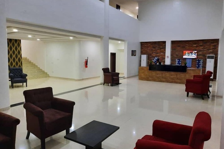 Hotel 2 of 39