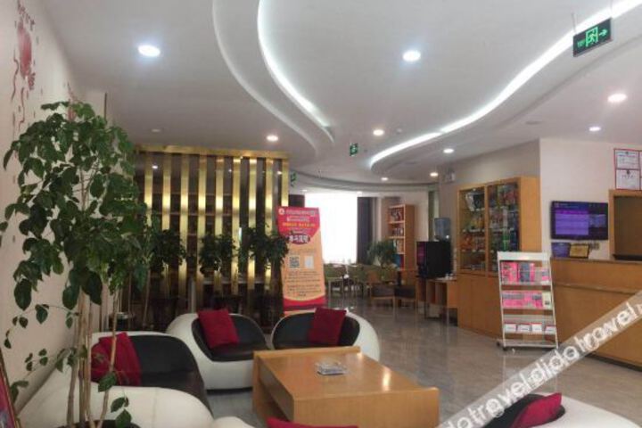Hotel Interior 24 of 43