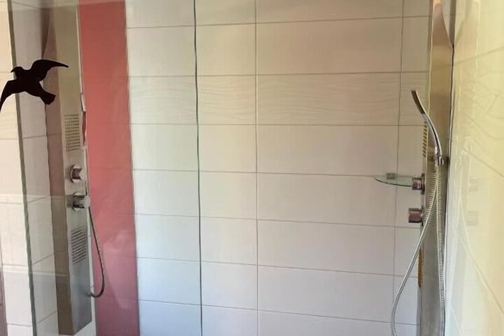 Room 14 of 20