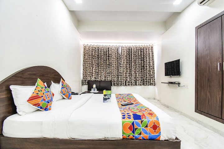 Room 6 of 24