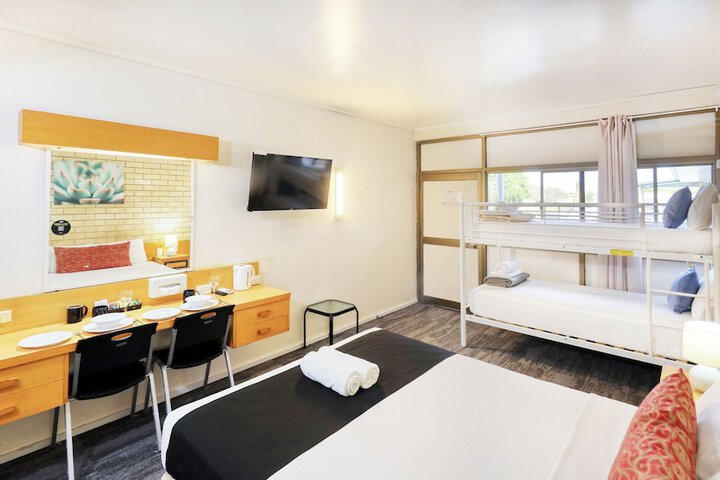 Room 7 of 29