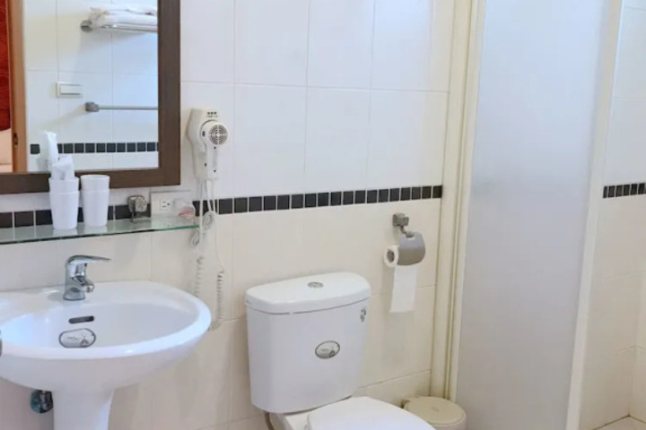 Clean Restrooms