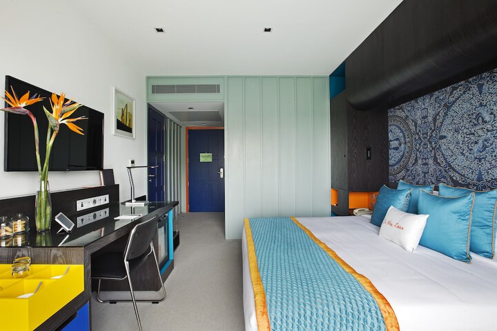 Room 10 of 49