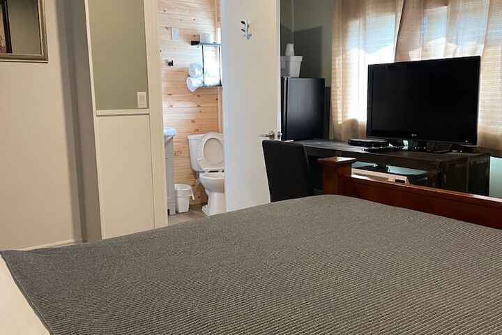 Room 51 of 73