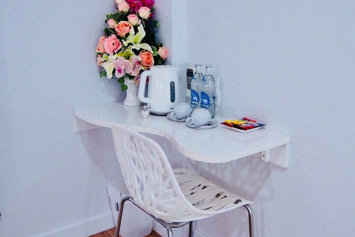 Room 16 of 29