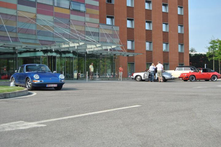 Hotel Exterior 125 of 132