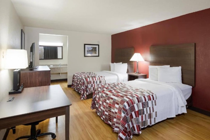 Deluxe 2 Double Beds (4 of 5)