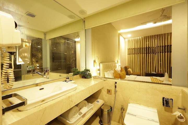 Room 41 of 73