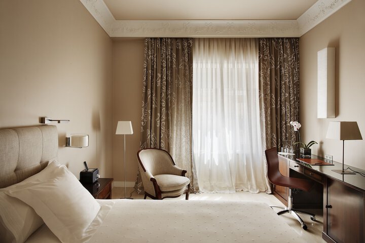 Room 3 of 42