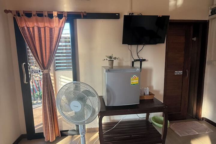 Room 9 of 27