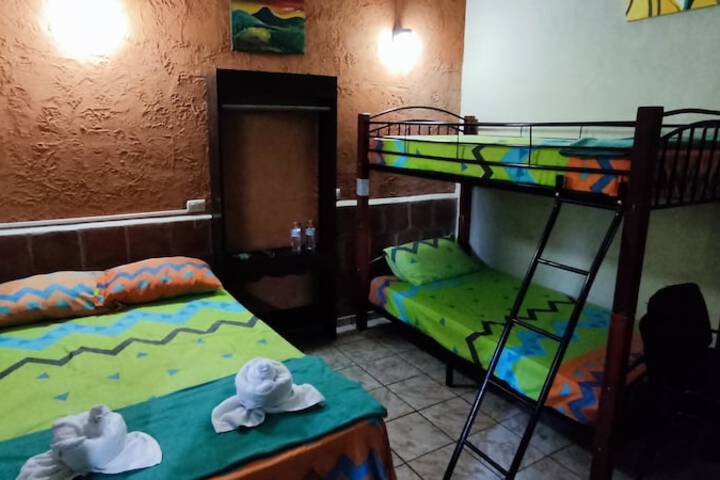 Room 3 of 48