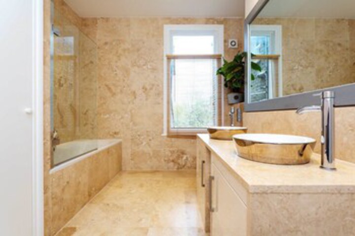 Room 4 of 24