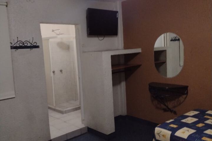 Room 10 of 19